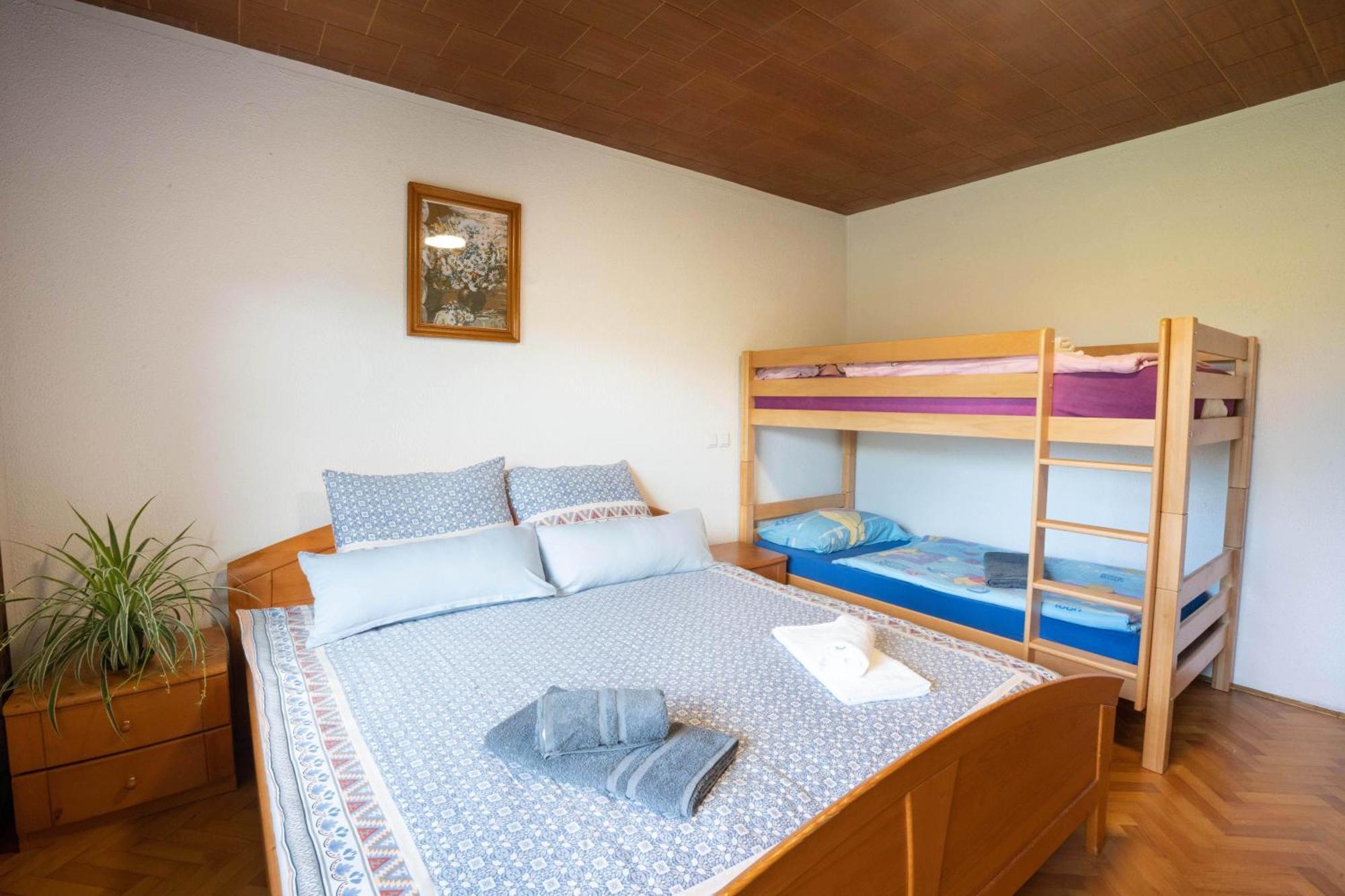 Apartment & Pristov *