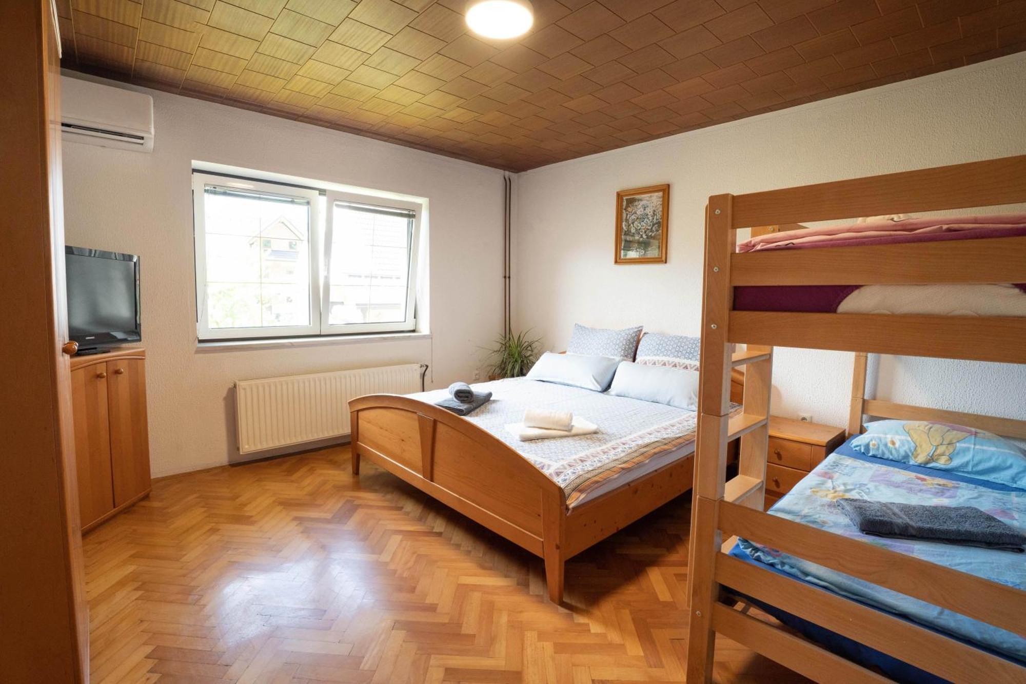 & Pristov Apartment Zirovnica
